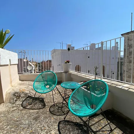 Casa Mida - *
